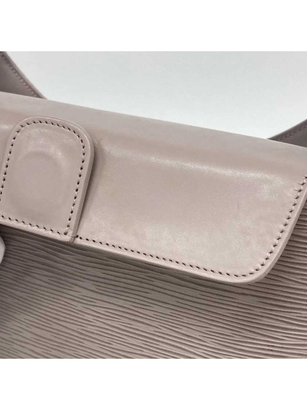 Louis Vuitton Shoulder Bag Epi Verso Lilac